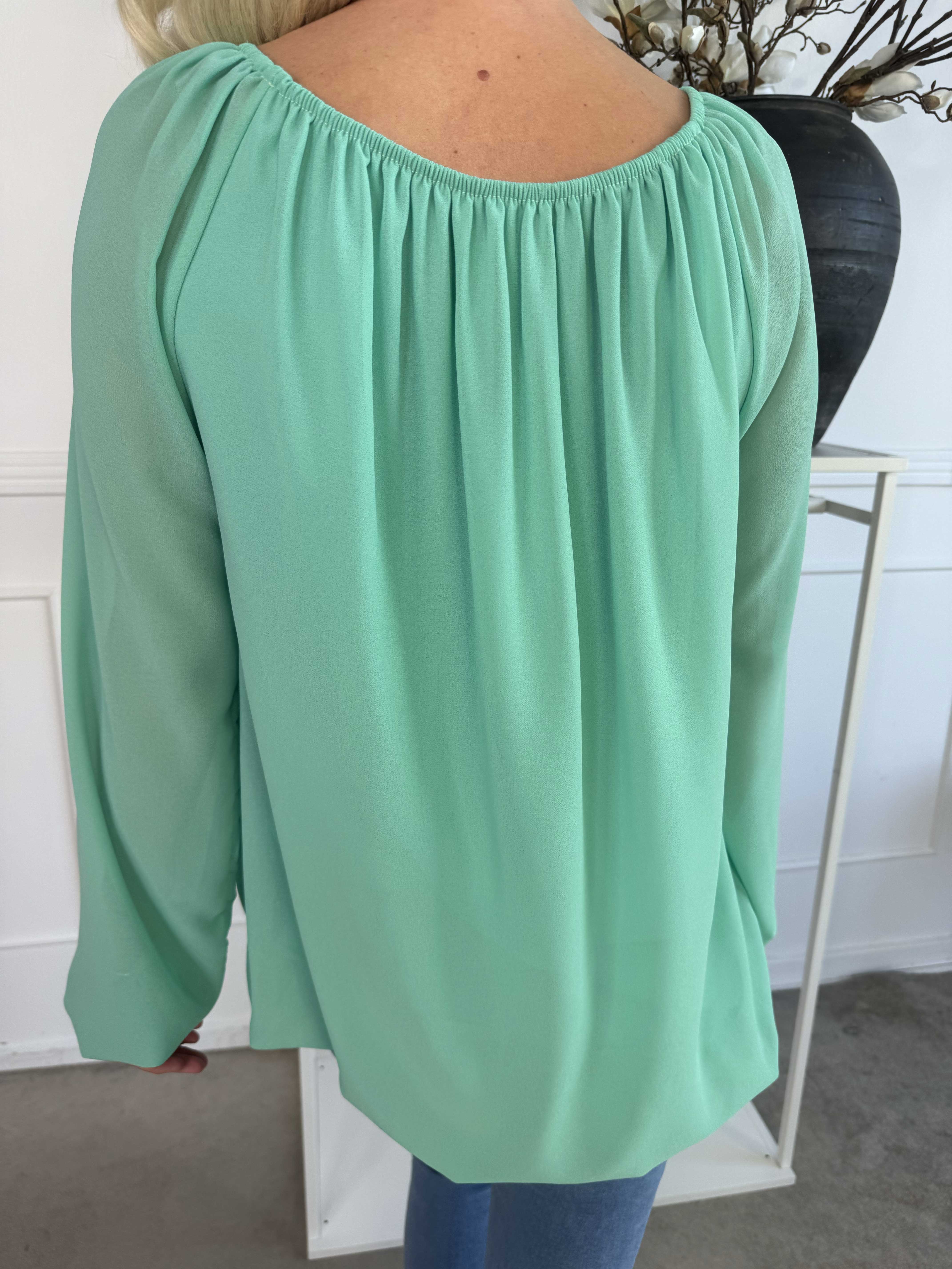 Stef - Fin tunika i chiffonlag med elastikkant